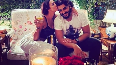 Arjun Kapoor shared a picture with Malaika Arora. Arjun Kapoor shared a picture with Malaika Arora. 