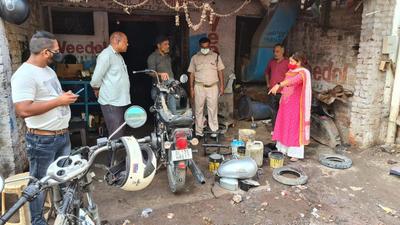 In the last one week, 700 vehicles have been penalised, while 166 others seized for the violation. (Sourced)