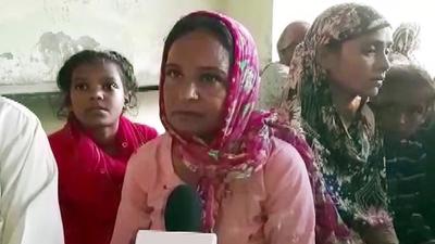 Raj Kaur, the sister of Lakhbir Singh, who was the victim of Singh border lynching was questioned by the Punjab SIT on Saturday. The SIT stayed at Lakhbir Singh’s house for an hour. (HT File)