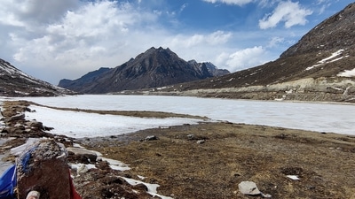 Tawang, Arunachal Pradesh: You can experience snowfall in this Northeastern state from November till May but the best time is between the last weeks of November and the first weeks of December. (Unsplash) Tawang, Arunachal Pradesh: You can experience snowfall in this Northeastern state from November till May but the best time is between the last weeks of November and the first weeks of December. (Unsplash)