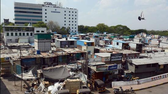 The Pune Slum Rehabilitation Authority (SRA) has initiated a survey of the Patil Estate slums at Shivajinagar, scheduled to begin on Monday, October 25. (HT FILE PHOTO)