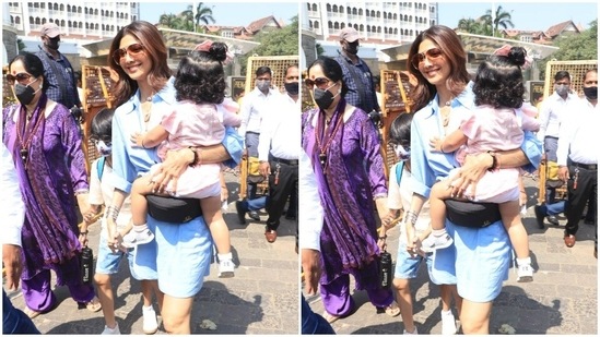 Shilpa and Alia’s weekend outfits gave us major summer fashion goals Shilpa smiled for the cameras as she passed the paparazzi.(HT Photos/Varinder Chawla)