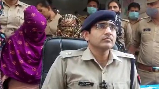 Bangladesh Ka Police Ka Sex Video - Ghaziabad Police bust sextortion racket, say victims blackmailed via  'Stripchat' | Latest News India - Hindustan Times