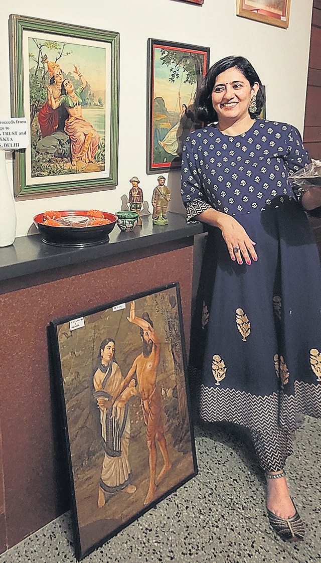 Creative designer Mrinalini Chawla has original oleographs of Raja Ravi Varma, in rare themes such as Mohini, Manani Radha, and Shiv parivar. Creative designer Mrinalini Chawla has original oleographs of Raja Ravi Varma, in rare themes such as Mohini, Manani Radha, and Shiv parivar.