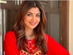 From Ravina Tandon to Shilpa Shetty Kundra, Bollywood celebrities extended their wishes to their fans all decked up in traditional Indian attires.(Instagram)