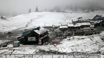 The rescued persons are Amir Ahmad and Sajad Ahmad, both residents of Kishtwar were treated for hypothermia and shock. (ANI Photo)