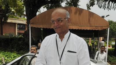 Former foreign secretary Shivshankar Menon said the war brought India peace with Pakistan for almost three decades “until Pakistan thought that her nuclear weapon has redressed the balance and tried Kargil only to fail again.” (HT Photo) Former foreign secretary Shivshankar Menon said the war brought India peace with Pakistan for almost three decades “until Pakistan thought that her nuclear weapon has redressed the balance and tried Kargil only to fail again.” (HT Photo)