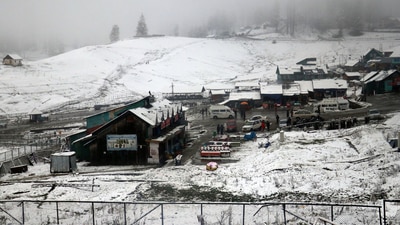 Jammu and Kashmir has been plagued by extreme weather conditions. (ANI Photo)