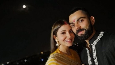 Anushka Sharma and Virat Kohli celebrated their first Karwa Chauth in 2018 and made sure they had a perfect selfie with the moon. Anushka Sharma and Virat Kohli celebrated their first Karwa Chauth in 2018 and made sure they had a perfect selfie with the moon. 