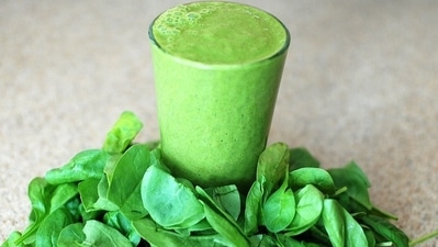Spinach: It has Vitamin A which helps the skin gland produce sebum which helps the scalp maintain healthy hair (Pixabay) Spinach: It has Vitamin A which helps the skin gland produce sebum which helps the scalp maintain healthy hair (Pixabay)