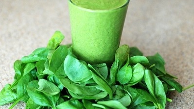 Spinach: Green leafy vegetables like spinach are rich in magnesium which according to studies help with anxiety. One cup of boiled spinach has 157 mg of magnesium. (Pixabay) Spinach: Green leafy vegetables like spinach are rich in magnesium which according to studies help with anxiety. One cup of boiled spinach has 157 mg of magnesium. (Pixabay)