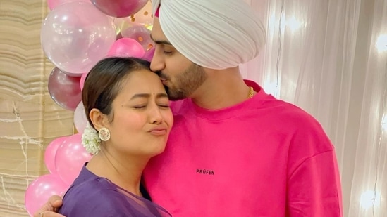 Neha initially dismissed it as a drunken act but the next morning, Rohanpreet expressed his intention to go through with what he said.