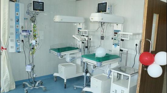A first-of-its-kind paediatric and neonatal intensive care unit (NICU) dedicated to Covid-19 was inaugurated by Sassoon General Hospital (SGH) and BJ Medical College; located in its newly-built, 11-storeyed building inside the hospital premises. (HT PHOTO)