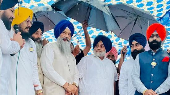 Shiromani Akali Dal president Sukhbir Singh Badal during a dharna against the sale of Barri village land in Mohali on Sunday. (HT Photo)