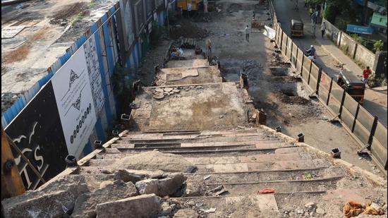 The Indian Institute of Technology-Bombay (IIT-B) had in May 2019 in an audit declared the staircases of the structure as unsafe. (Rishikesh Choudhary/ Hindustan Times)