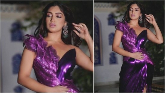 Bhumi Pednekar enjoys doing her makeup and is often seen sharing makeup tutorials for her fans. For her 'purple haze' look, she opted for smokey purple eyes and ombre purple lips with a tint of shimmer.(Instagram/@elevate_promotions)