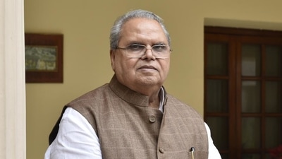 Meghalaya governor Satya Pal Malik‘s remarks on Goa chief minister Pramod Sawant come as a huge setback to the ruling BJP in the coastal state that was trying to (Sanjeev Verma/HT File PHOTO) Meghalaya governor Satya Pal Malik‘s remarks on Goa chief minister Pramod Sawant come as a huge setback to the ruling BJP in the coastal state that was trying to (Sanjeev Verma/HT File PHOTO)