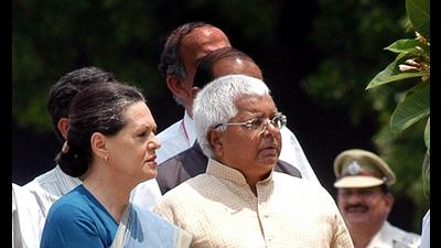 While the RJD’s predecessor, the Janata Dal, ended the Congress dominance in the state by 1990, the rise of the BJP-Samata Party (the JD-U’s previous avatar) alliance led to the Congress reconciling itself to becoming a junior partner to Lalu Prasad at the state level by the late 1990s. In turn, Mr Prasad became a loyal ally of Sonia Gandhi at the national leve (Arvind Yadav/HTPhoto) While the RJD’s predecessor, the Janata Dal, ended the Congress dominance in the state by 1990, the rise of the BJP-Samata Party (the JD-U’s previous avatar) alliance led to the Congress reconciling itself to becoming a junior partner to Lalu Prasad at the state level by the late 1990s. In turn, Mr Prasad became a loyal ally of Sonia Gandhi at the national leve (Arvind Yadav/HTPhoto)