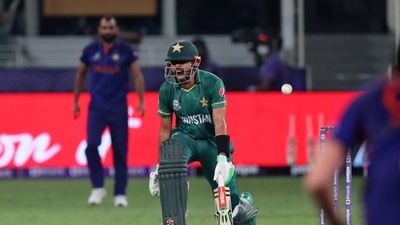'Even Wasim, Misbah and I couldn't do it; we tried our best': Waqar Younis hails Babar Azam as Pakistan snap World Cup jinx against India at T20 World Cup. (AP) 'Even Wasim, Misbah and I couldn't do it; we tried our best': Waqar Younis hails Babar Azam as Pakistan snap World Cup jinx against India at T20 World Cup. (AP)