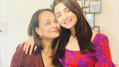 Soni Razdan with her daughter Alia Bhatt. Soni Razdan with her daughter Alia Bhatt.