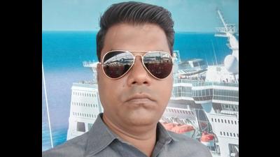A day after a key witness in the cruise drug bust case, Prabhakar Sail, levelled allegations against NCB sleuths, ruling parties have demanded for a high-level inquiry, while the Bharatiya Janata Party (BJP) has asked for a CBI inquiry into the claims, saying the ruling parties were behind the retraction of the witness. A day after a key witness in the cruise drug bust case, Prabhakar Sail, levelled allegations against NCB sleuths, ruling parties have demanded for a high-level inquiry, while the Bharatiya Janata Party (BJP) has asked for a CBI inquiry into the claims, saying the ruling parties were behind the retraction of the witness.