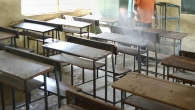 Schools reopen for class 1-5 students in K'taka, adhering to COVID guidelines (PTI) Schools reopen for class 1-5 students in K'taka, adhering to COVID guidelines (PTI)