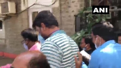 Mumbai drugs case: Witness arrives at NCB office | Latest updates Mumbai drugs case: Witness arrives at NCB office | Latest updates