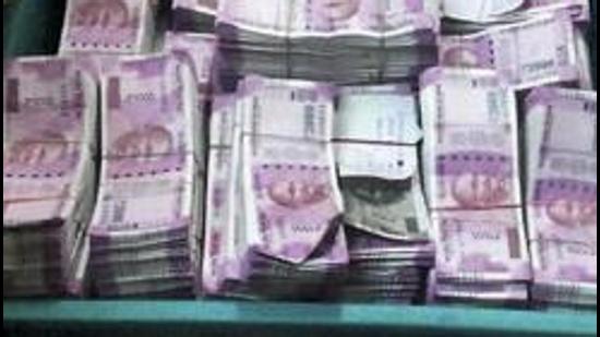With the arrest of one of the gang members, Chandigarh Police have recovered ₹4 lakh of the money stolen from cash van. (PTI/Representative image)