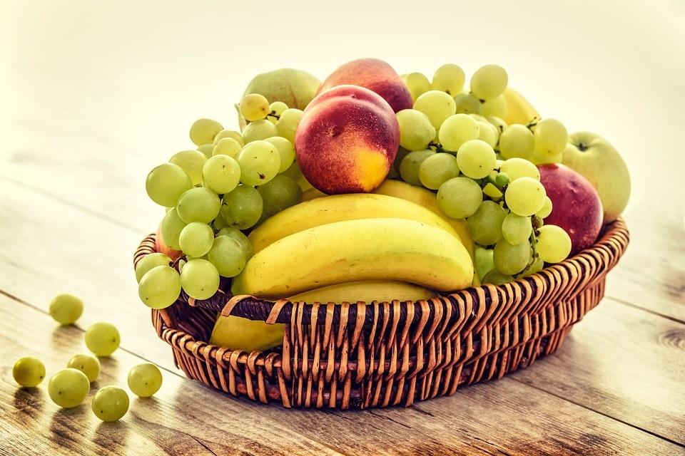 It's a good idea to have fruits to stay hydrated in winters (Pixabay)