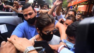 Bollywood actor Shah Rukh Khan leaves Arthur Road Jail after visiting his son Aryan Khan in Mumbai on Thursday. The NCB in an affidavit filed before the Bombay high court, said the actor’s manager Pooja Dadlani apparently “influenced” Prabhakar Sail, a panch witness. (HT PHOTO) Bollywood actor Shah Rukh Khan leaves Arthur Road Jail after visiting his son Aryan Khan in Mumbai on Thursday. The NCB in an affidavit filed before the Bombay high court, said the actor’s manager Pooja Dadlani apparently “influenced” Prabhakar Sail, a panch witness. (HT PHOTO)