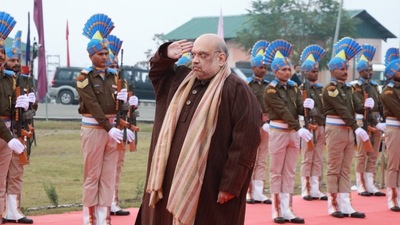 Union home minister Amit Shah pays homage to the CRPF soldiers who died in the Pulwama terror attack. (Photo via @AmitShah on Twitter) Union home minister Amit Shah pays homage to the CRPF soldiers who died in the Pulwama terror attack. (Photo via @AmitShah on Twitter)