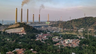 Smoke rises from chimneys at the Suralaya coal power plant in Cilegon, Indonesia. (AFP) Smoke rises from chimneys at the Suralaya coal power plant in Cilegon, Indonesia. (AFP)
