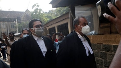 Senior lawyer Mukul Rohatgi, centre, arrives at the Bombay High Court to represent Bollywood actor Shah Rukh Khan's son Aryan Khan. (AP) Senior lawyer Mukul Rohatgi, centre, arrives at the Bombay High Court to represent Bollywood actor Shah Rukh Khan's son Aryan Khan. (AP)