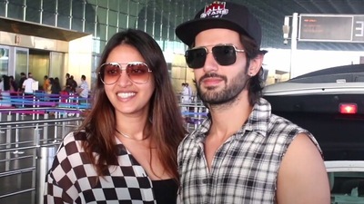 Aditya Seal was spotted with girlfriend Anushka Ranjan at the airport in Mumbai. (Varinder Chawla) 
