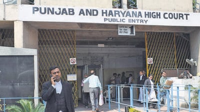 The son of a former HC judge, MR Agnihotri (retired), justice Girish Agnihotri took oath as one of the additional judges of Punjab and Haryana high court on October 26, 2019. (HT photo) The son of a former HC judge, MR Agnihotri (retired), justice Girish Agnihotri took oath as one of the additional judges of Punjab and Haryana high court on October 26, 2019. (HT photo)