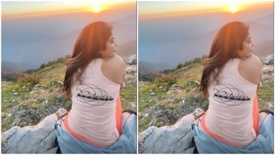 No matter where Janhvi is, she ensures to show off her love for Pilates. For the trip, Janhvi wore an off white tank top with Pilates written on the back. (Instagram/@janhvikapoor)