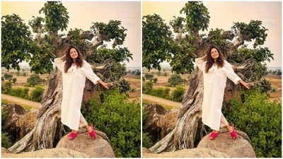 Nushrratt accessorised her look for the day with a contrasting pair of bright pink flipflops. (Instagram/@nushrrattbharuccha) Nushrratt accessorised her look for the day with a contrasting pair of bright pink flipflops. (Instagram/@nushrrattbharuccha)