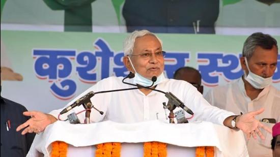 Bihar CM Nitish Kumar during bypolls campaign at Kusheshwar Asthan assembly constituency in Darbhanga on Tuesday. (Santosh Kumar/HT Photo)