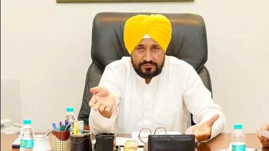 The second leg of the Progressive Punjab Investors Summit is in Ludhiana on Wednesday. Punjab finance minister Manpreet Singh Badal also addressed the gathering, virtually. (HT Photo)
