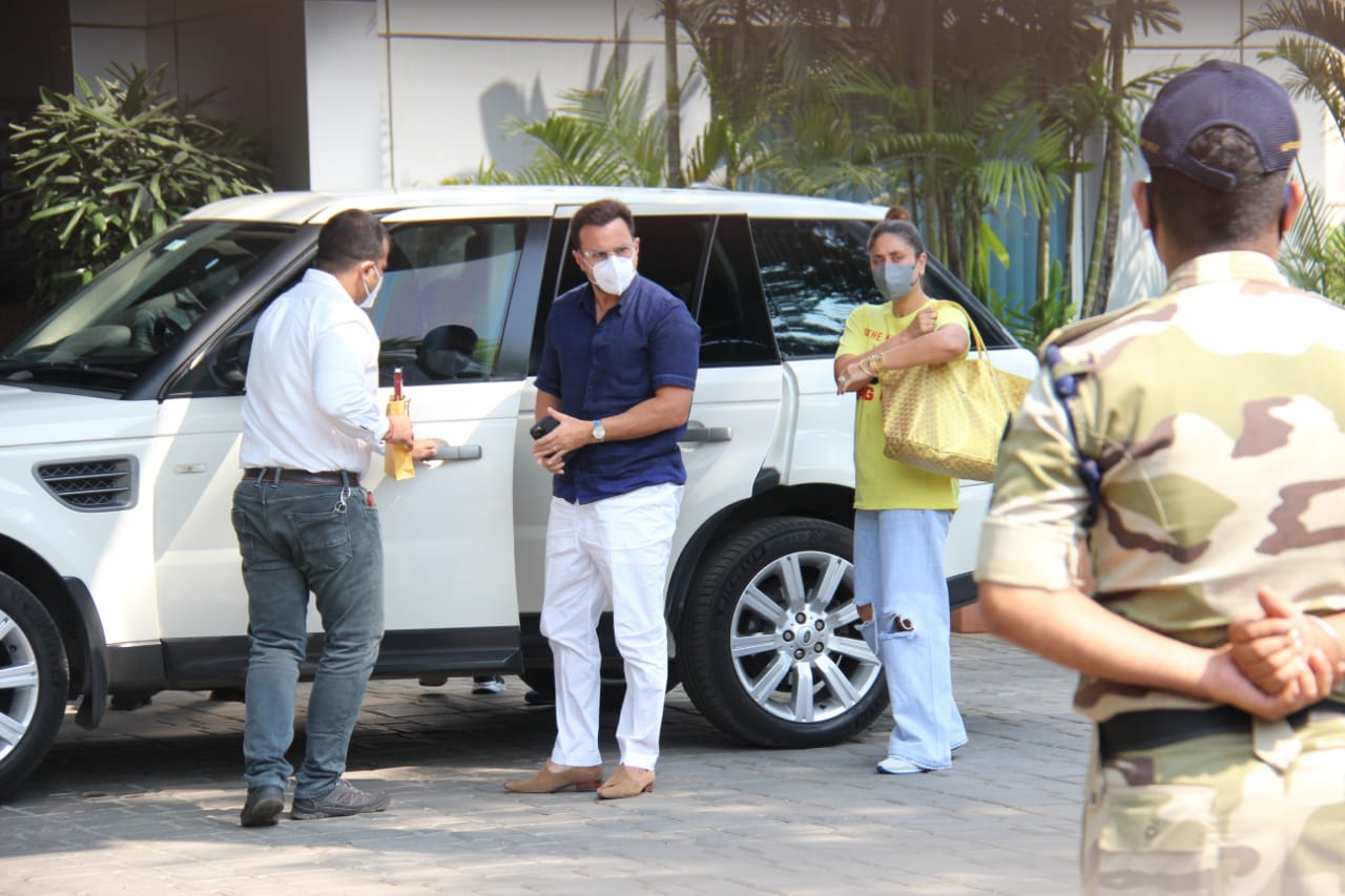 The couple and their sons were spotted at a private airport in Mumbai. (Varinder Chawla) The couple and their sons were spotted at a private airport in Mumbai. (Varinder Chawla)