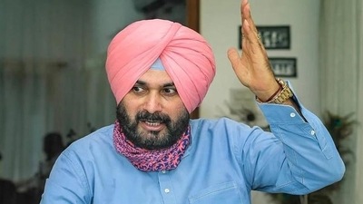 Punjab Congress president Navjot Singh Sidhu has been in a war of words with Amarinder Singh for months. (File photo)