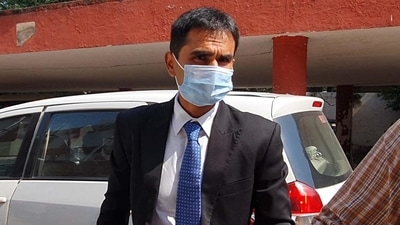 NCB Mumbai zonal director Sameer Wankhede arrives at the NCB office, in New Delhi on Tuesday. (HT Photo.) NCB Mumbai zonal director Sameer Wankhede arrives at the NCB office, in New Delhi on Tuesday. (HT Photo.)