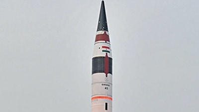 Agni-5 missile test fired successfully in Balasore, Odisha on January 31, 2015 (HT file)