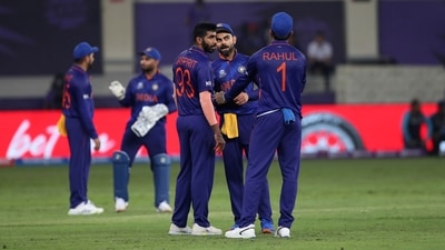 Indian cricket captain Virat Kohli talks to teammates during the last few overs of the Cricket Twenty20 World Cup match between India and Pakistan in Dubai, UAE. (AP) Indian cricket captain Virat Kohli talks to teammates during the last few overs of the Cricket Twenty20 World Cup match between India and Pakistan in Dubai, UAE. (AP)