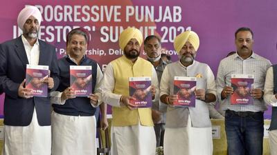 Punjab CM Charanjit Singh Channi releasing a Reforms Compendium during the Progressive Punjab Investors Summit 2021 in Ludhiana on Wednesday. (Gurpreet Singh/HT) Punjab CM Charanjit Singh Channi releasing a Reforms Compendium during the Progressive Punjab Investors Summit 2021 in Ludhiana on Wednesday. (Gurpreet Singh/HT)