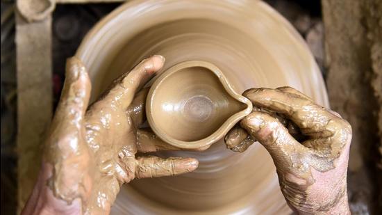 Maharashtra government has also asked citizens to celebrate Diwali by lighting lamps and avoid firecrackers. (ANI)