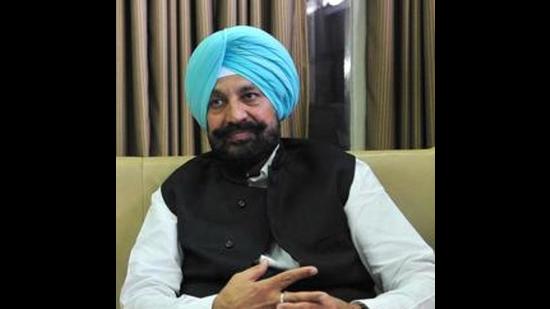 Mohali MLA Balbir Singh Sidhu said the Centre must find a mechanism to redress grievances of farmers protesting against the farm laws. (HT)