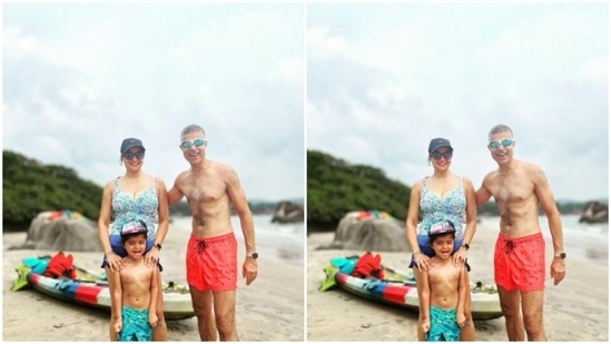 The whole family posed for a pretty picture, in their beach attires.(Instagram/@gulpanag)