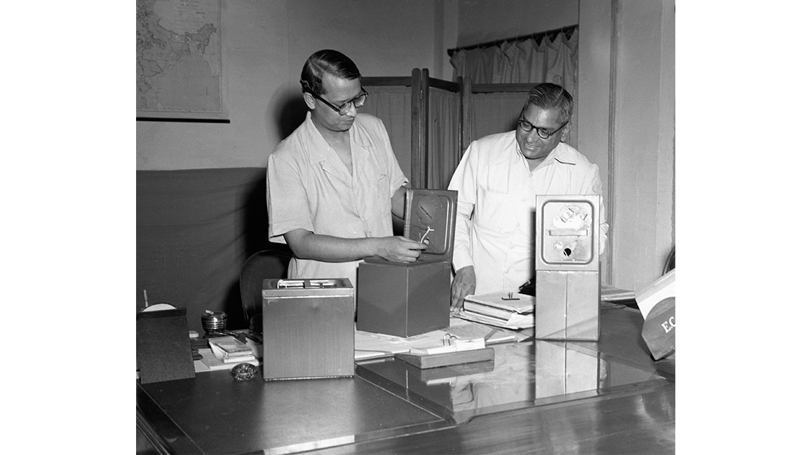 Sukumar Sen, Chief Election Commissioner and PS Subramaniam, Secretary to the Commission seen examining some supplies of ballot boxes specially designed for use in India’s colossal elections in October 1951. (Courtesy Photo Division, PIB)