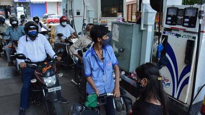 The price of diesel in Kolkata and its outskirts touched ₹100.14 on Thursday morning; while the price of petrol was ₹108.79. (HT PHOTO.) The price of diesel in Kolkata and its outskirts touched ₹100.14 on Thursday morning; while the price of petrol was ₹108.79. (HT PHOTO.)